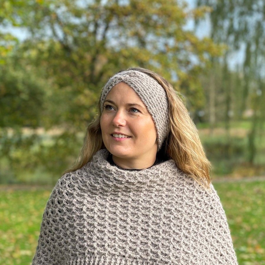Alpaca Hygge - Ruana - Image 7