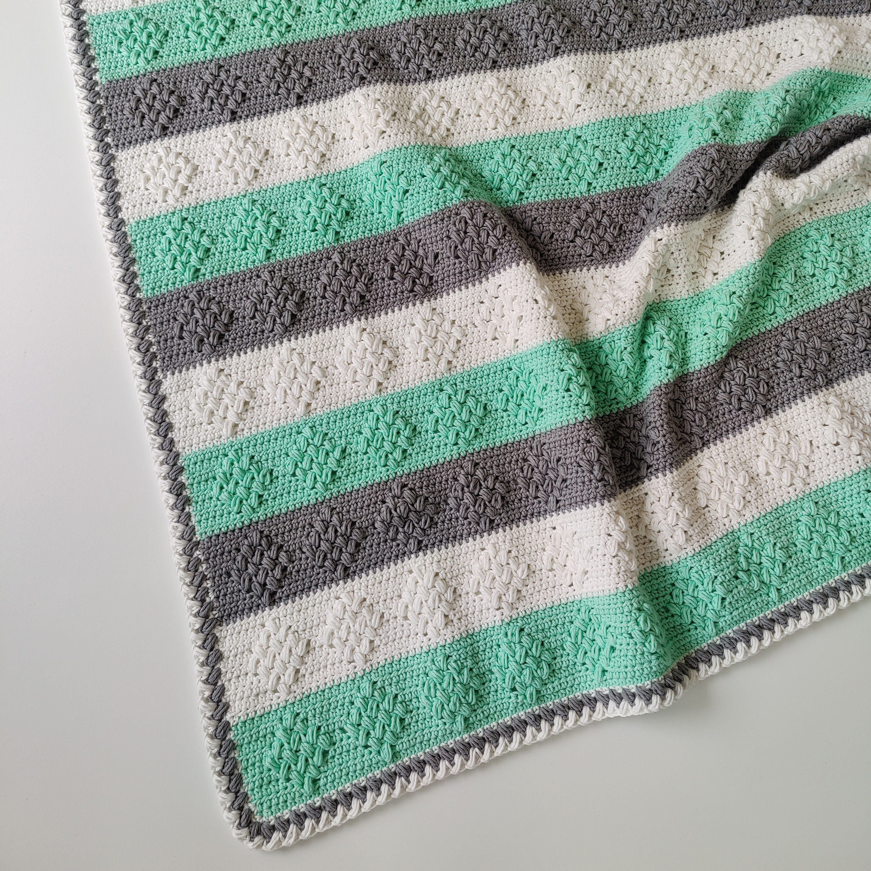 Diamond Bobble - Blanket - Image 3