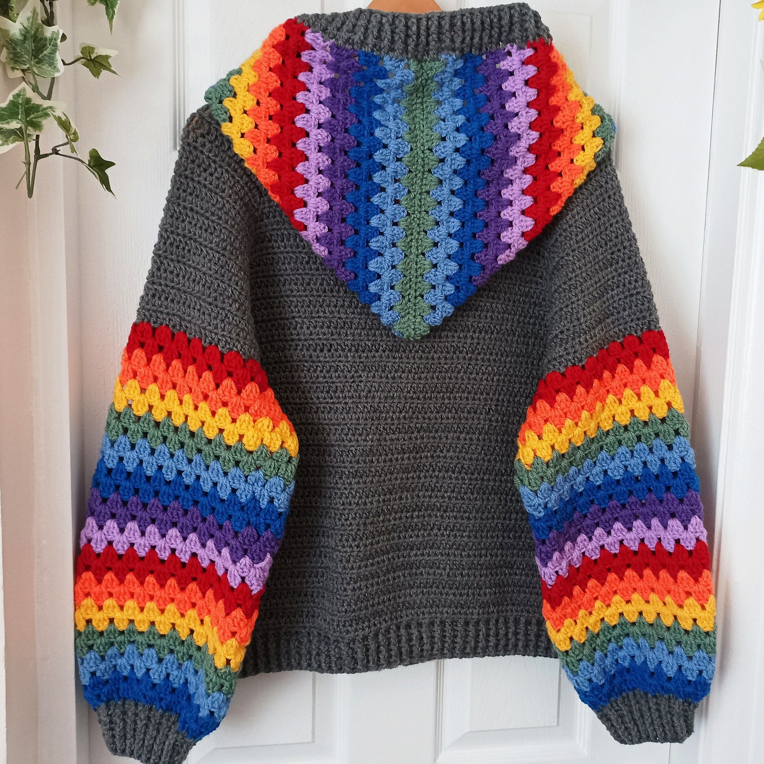 Granny Splash - Hoodie - Image 2