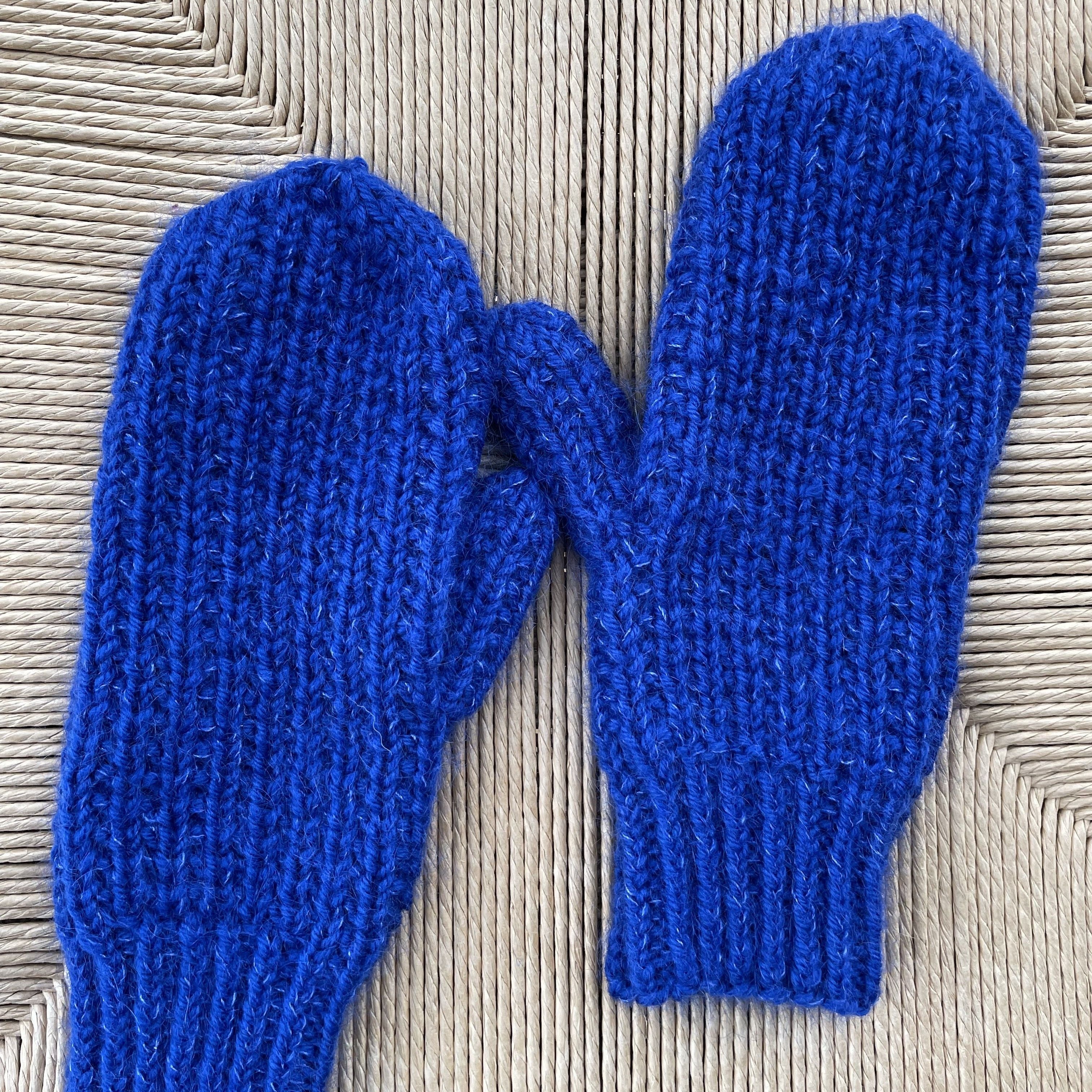 Easy Rib Mittens - Image 2