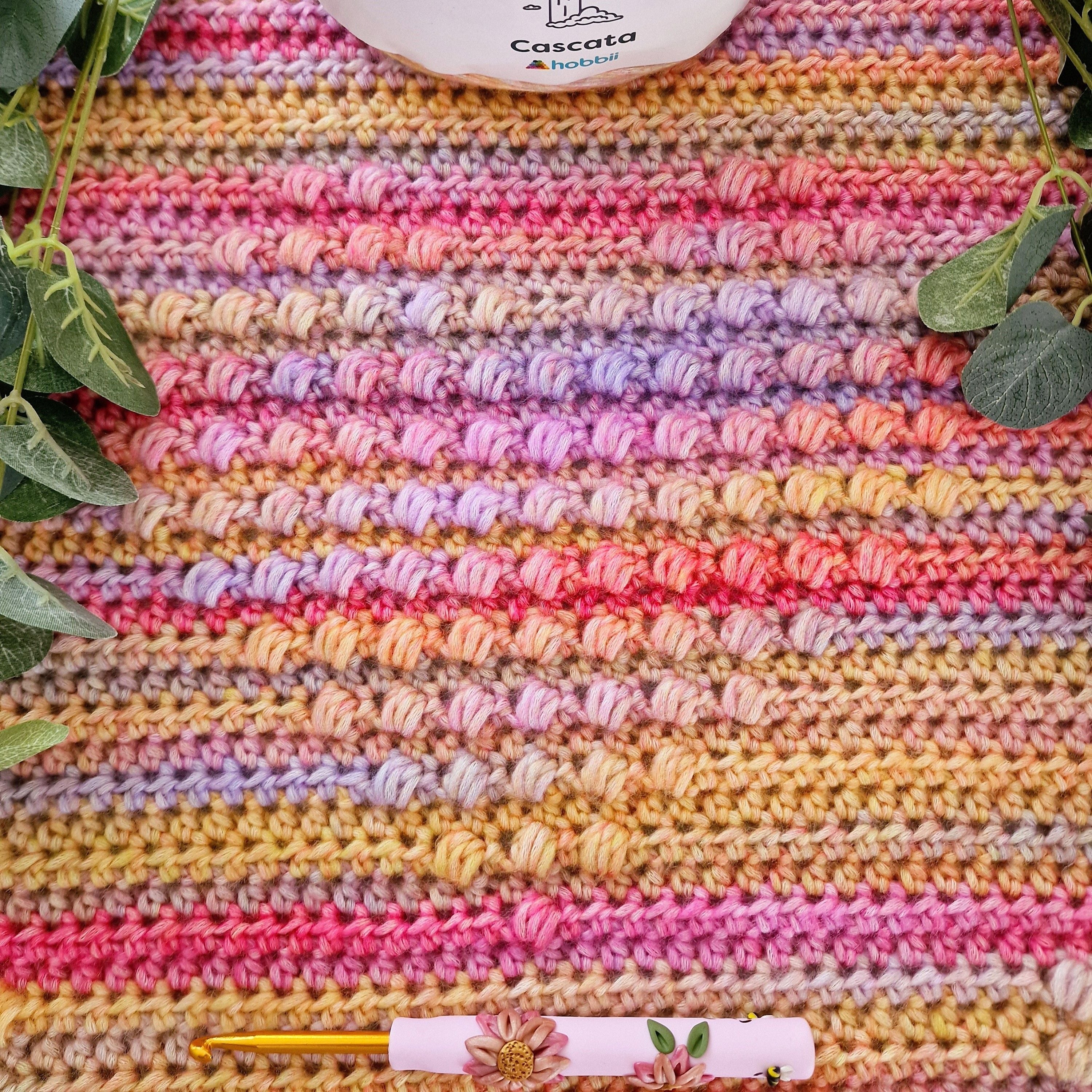 Hugs and Hearts - Blanket - Image 8