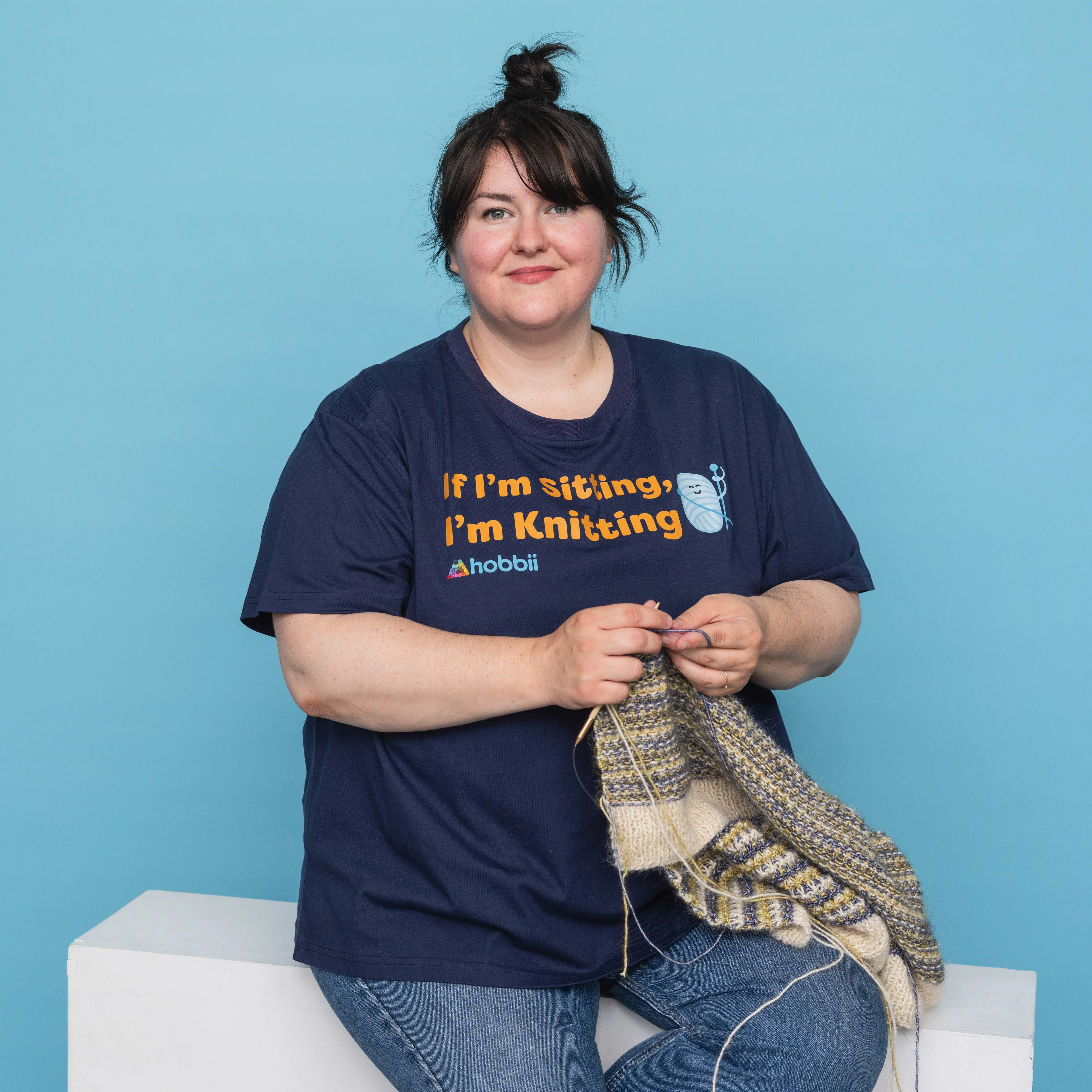Sitting Knitting T-shirt - Yarniis (Limited Edition) - Image 3