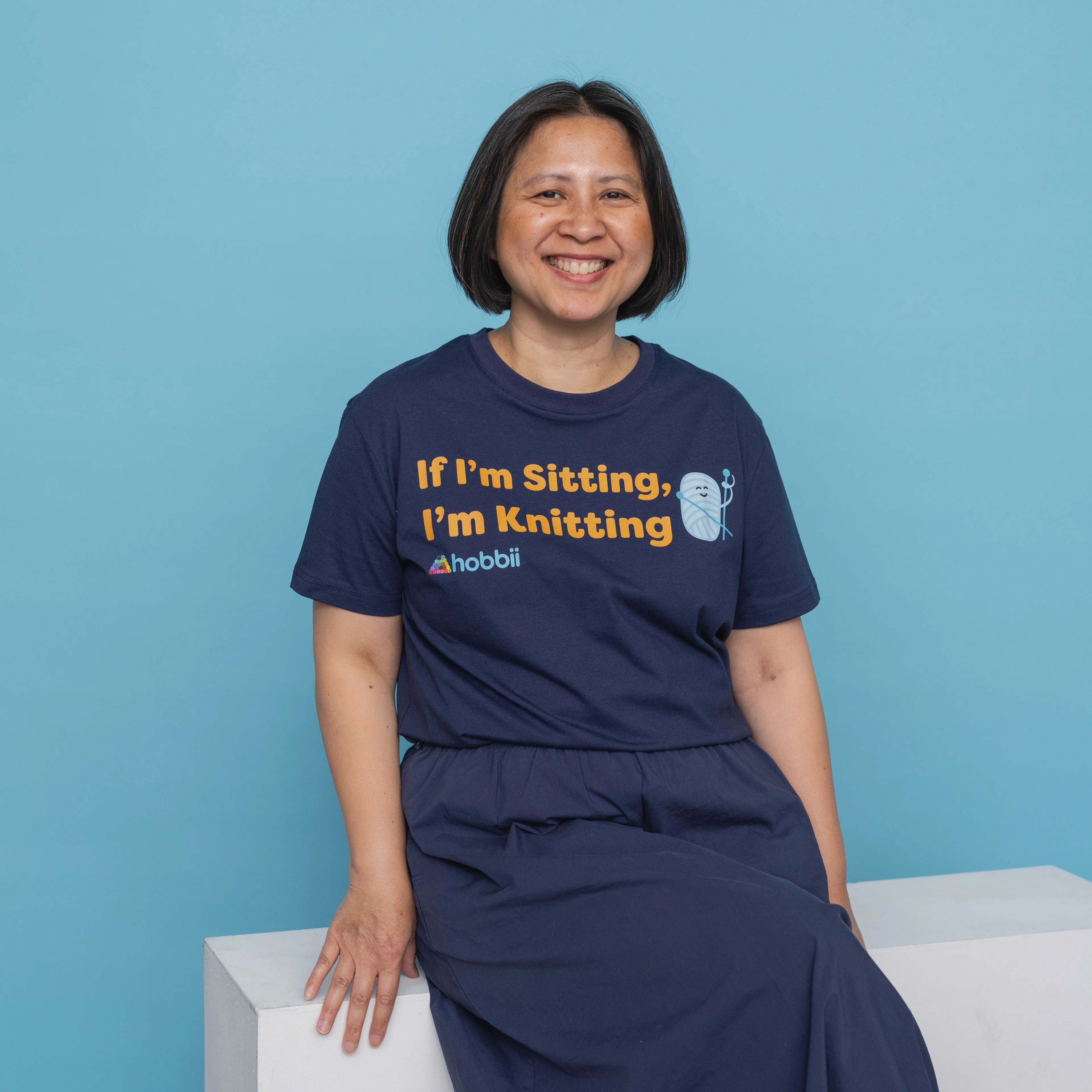 Sitting Knitting T-shirt - Yarniis (Limited Edition) - Image 6