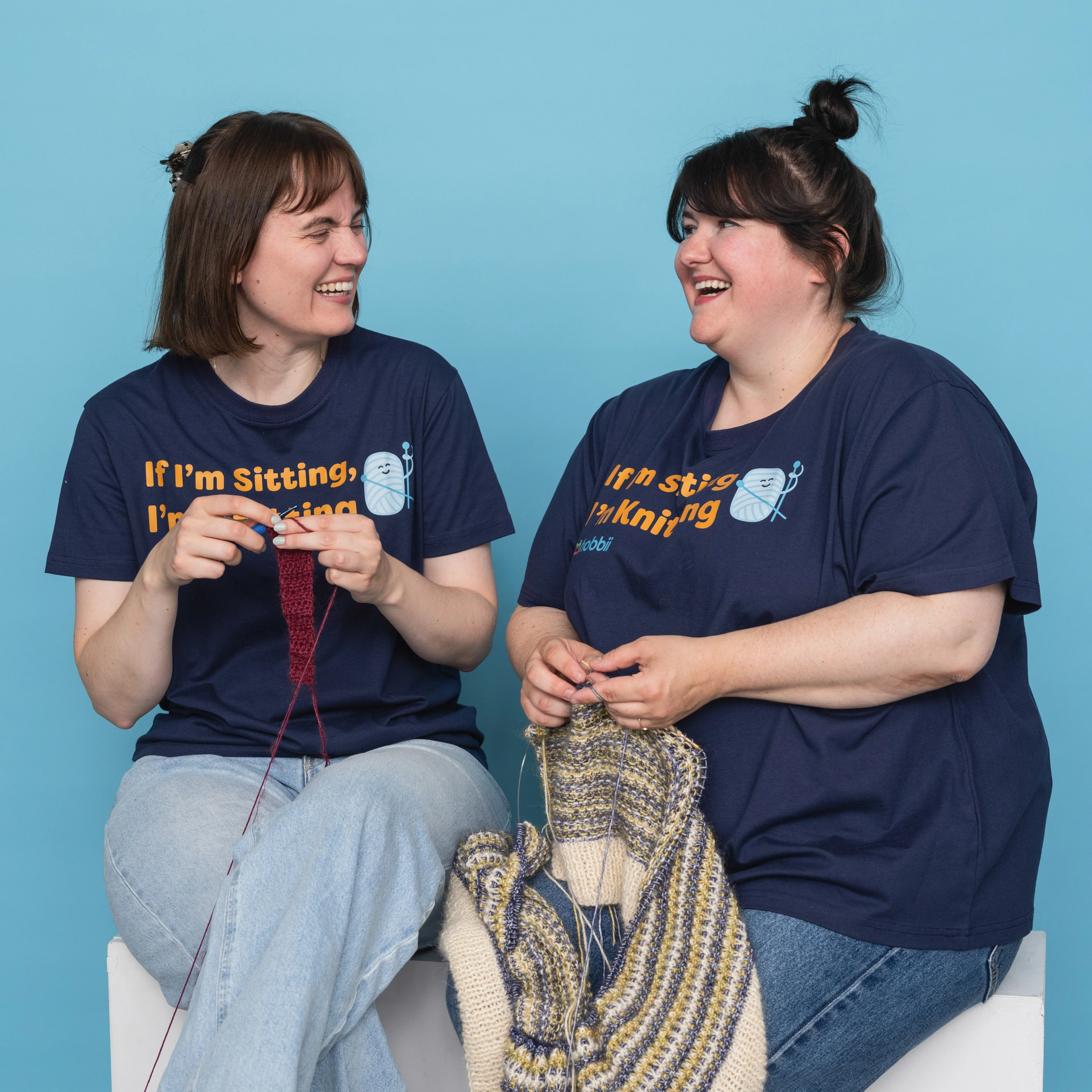 Sitting Knitting T-shirt - Yarniis (Limited Edition) - Image 7